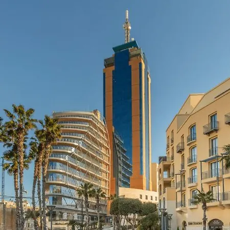 Gazde/Camere de închiriat Modern In Prime Area For Beaches & Nightlife! -fast & Easy Self Check In -independent Access -no Family Sharing - Pembroke Gardens Location St. Julian's